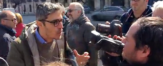 Copertina di Sicilia, il “vaffa” di Pif all’assessore dimissionario Gianluca Miccichè: “Sei una m… I diritti non sono merce di scambio”