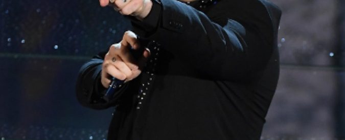 Sanremo 2017, le pagelle di Michele Monina: la canzone più onesta? Quella di Gigi D’Alessio. Robbie Williams una (vera) popstar - 8/19