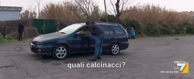 Copertina di Stadio Roma, a Tor di Valle l’inviato chiede a un uomo: “Butta i calcinacci?”. La risposta è spiazzante