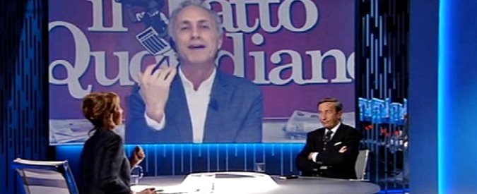 Copertina di M5S, Fini: “Stampa ostile? No, se Roma sta sprofondando non è colpa dei giornali”. Travaglio: “Molte accuse false”