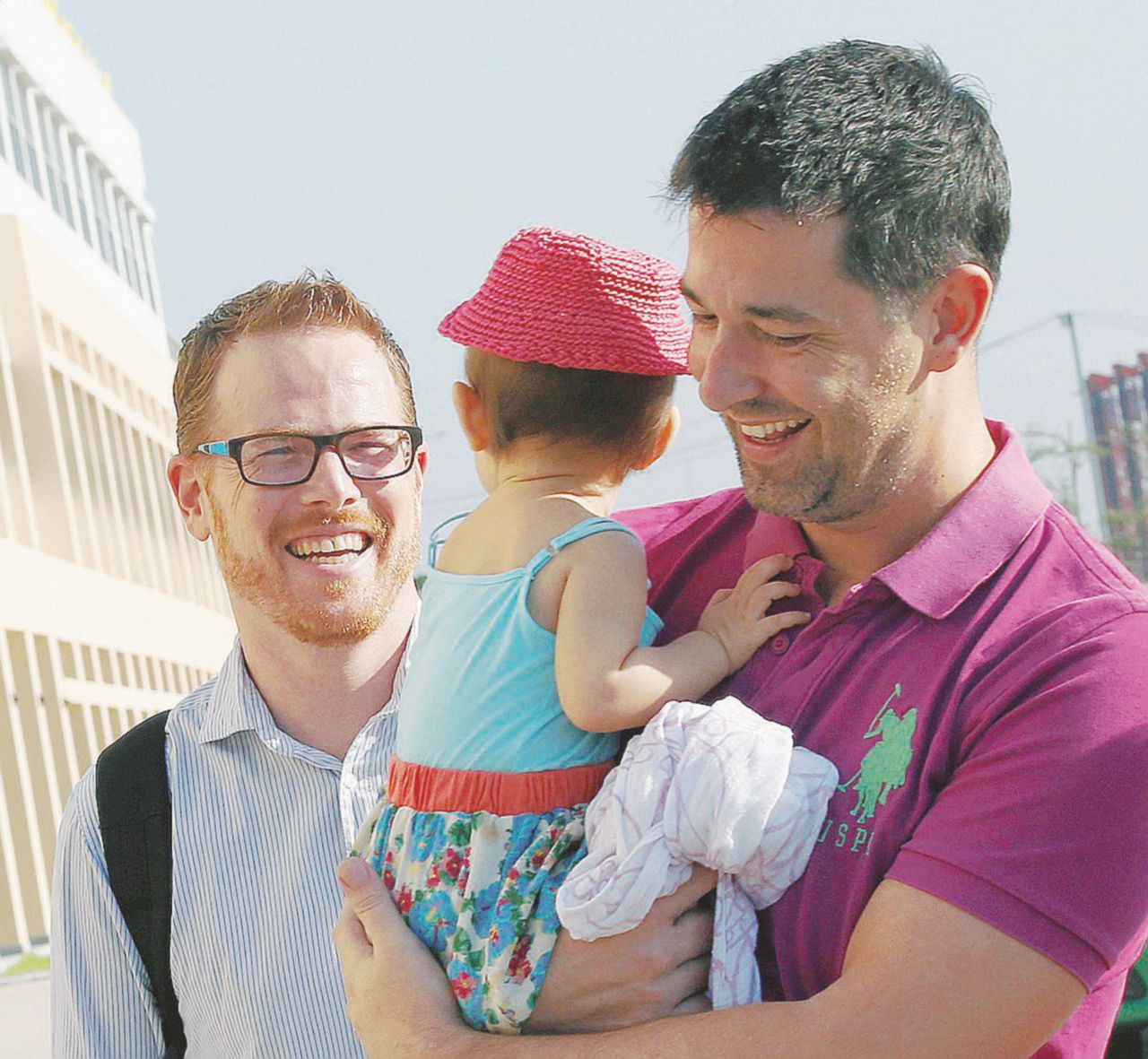 In Italia non sono previste né stepchild adoption né la gestazione per altri - Ansa Leggi col buco e burocrati: tutti gli ostacoli per essere genitore