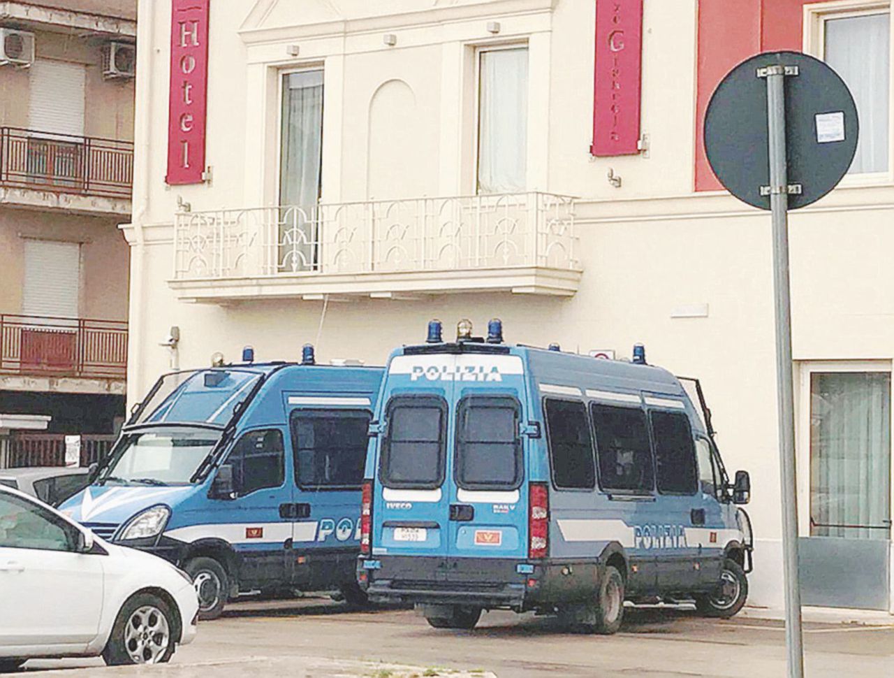 San Severo, arriva il coprifuoco: “Meglio la mafia, ora è il caos” San Severo, arriva il coprifuoco: “Meglio la mafia, ora è il caos”
