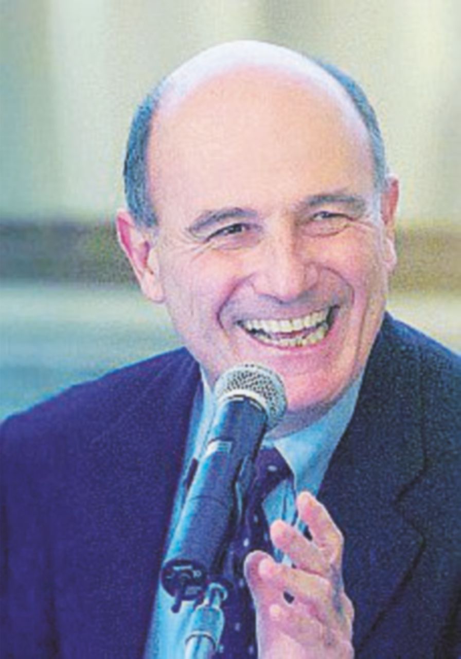Parma, alle primarie di centrosinistra vince il candidato civico Parma, alle primarie di centrosinistra vince il candidato civico
