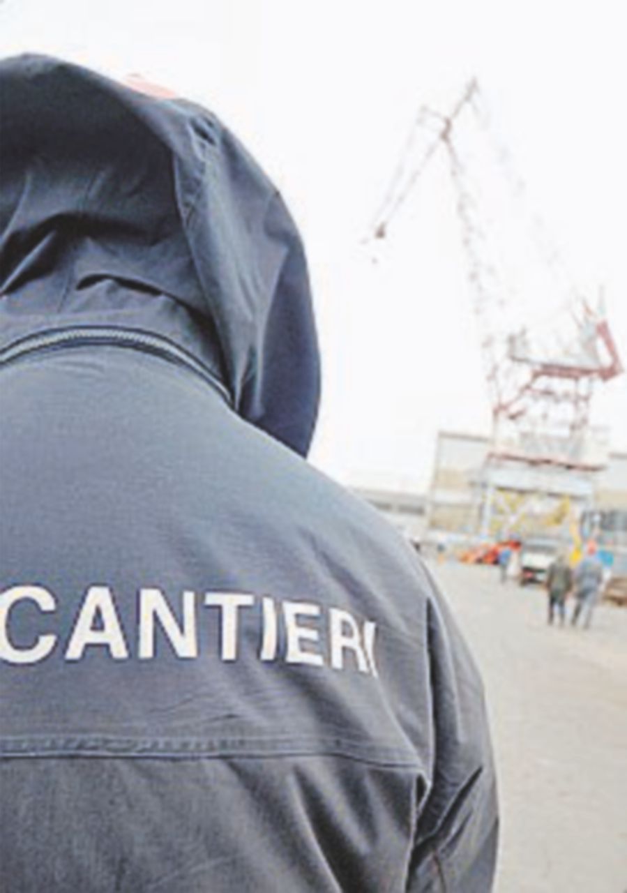 Fincantieri, vietato fare pausa pranzo: scatta lo sciopero Fincantieri, vietato fare pausa pranzo: scatta lo sciopero