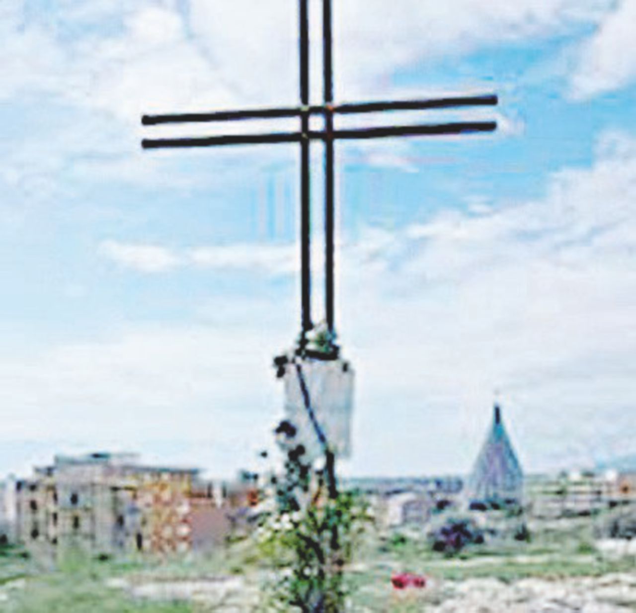 La croce di Balza Akradina Tomasz, don Pippo e gli altri roghi