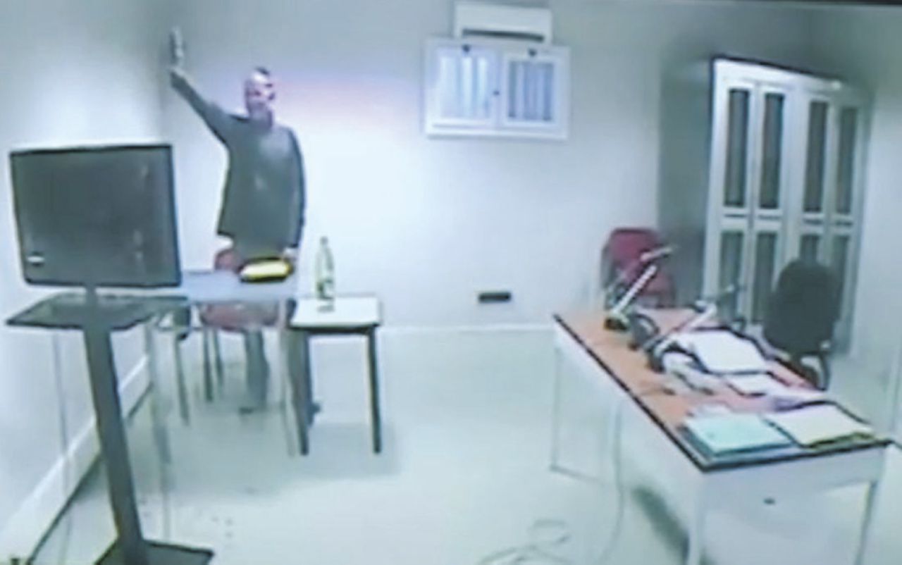 “Apologia” Il Tribunale: la Procura valuti se è apologia di fascismo Buzzi: “21 mila euro a Bettini per telefonare a Gianni Letta”