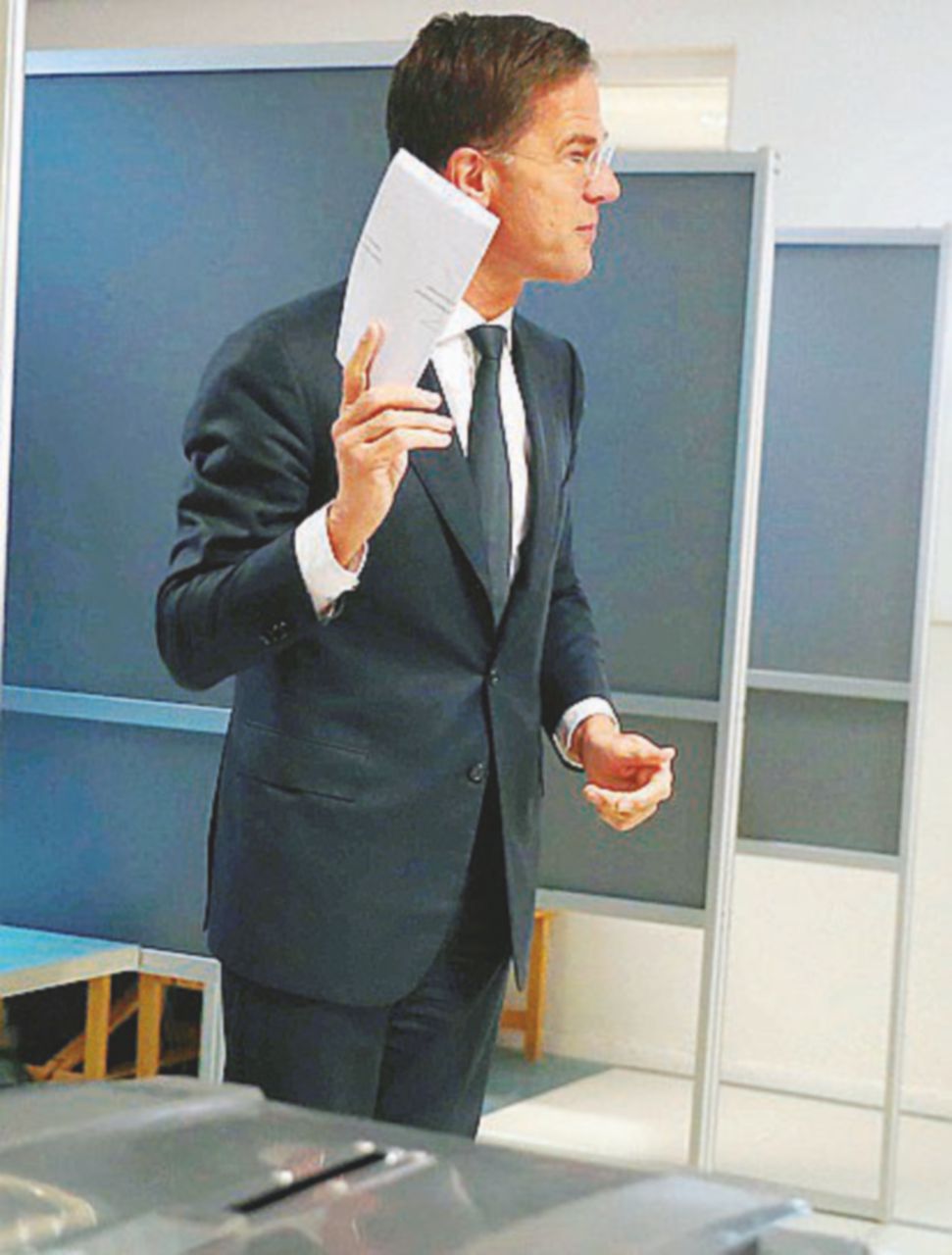 - Rutte alle urne all’Aia - Ansa Mark il grigio, single e premier per forza