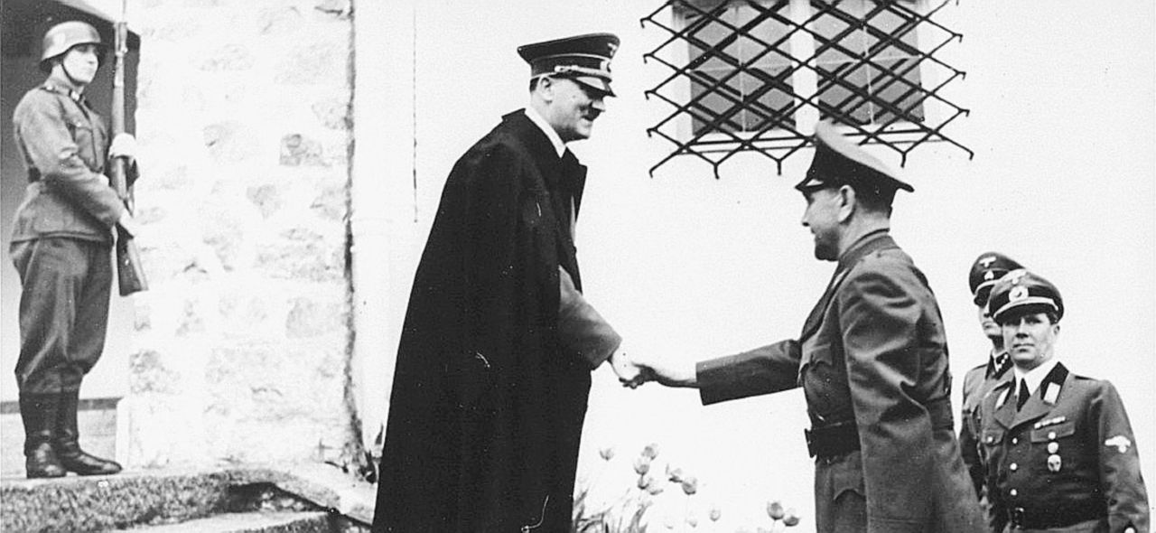 Fedelissimo - Hitler riceve Ante Pavelic, fondatore del movimento nazionalista Ustascia (“insorti”) Causa miliardaria al fantasma fascista croato