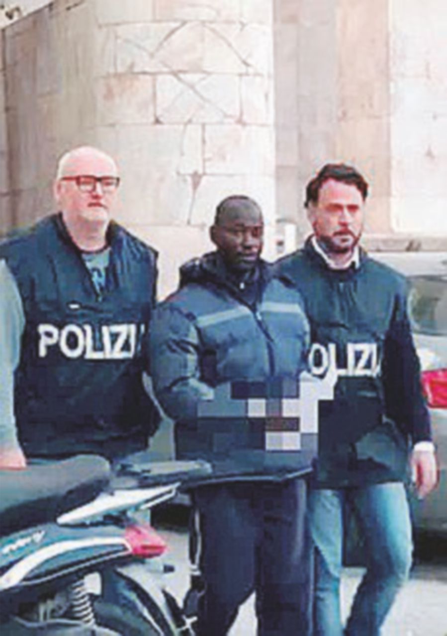 “Era uno scafista aguzzino, per questo lo abbiamo picchiato” “Era uno scafista aguzzino, per questo lo abbiamo picchiato”