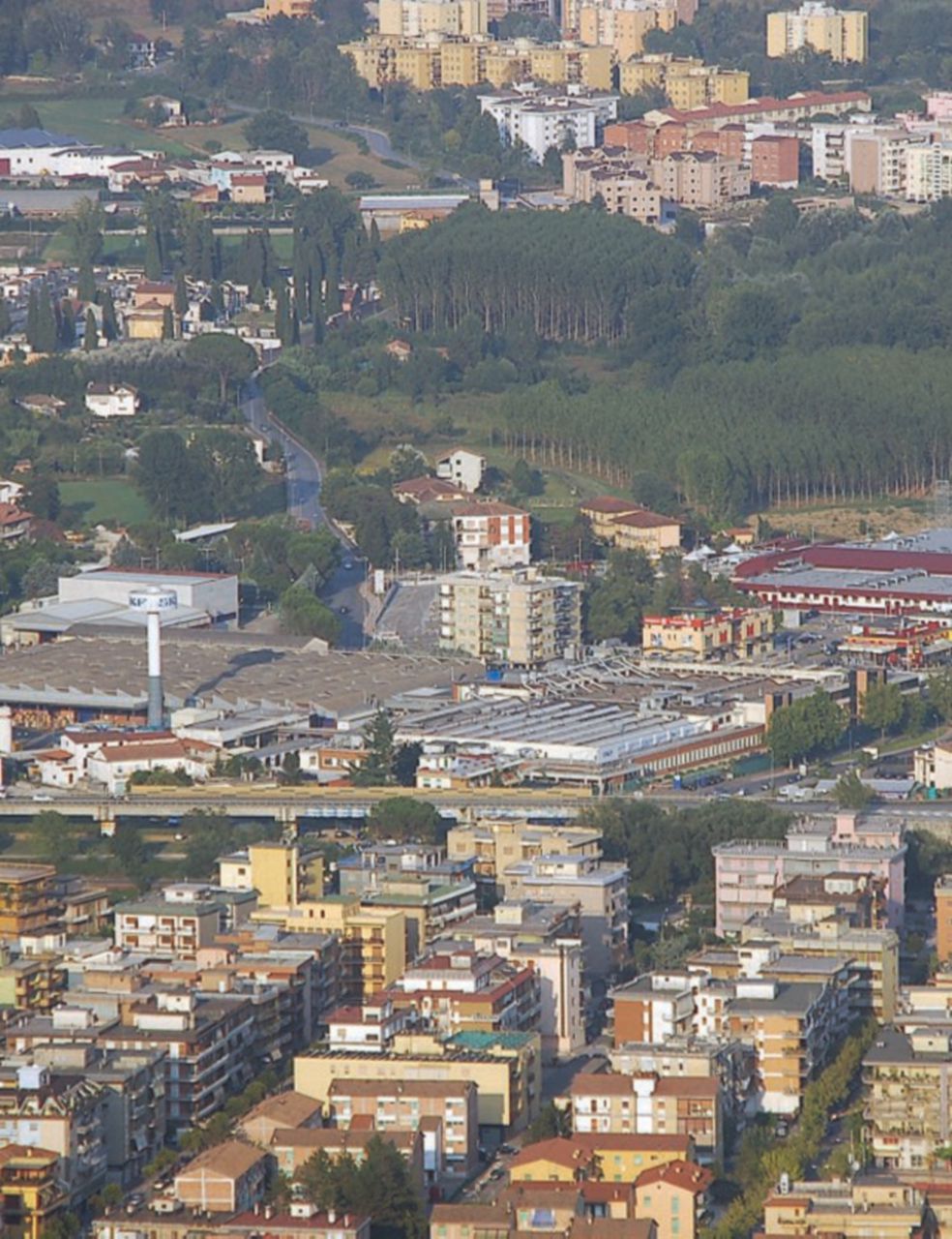 Stabilimenti - Le fabbriche della Fiat nella periferia di Cassino, in provincia di Frosinone - Ra Boe/Wikipedia Cassino record: 1 iscritto ogni 30 abitanti