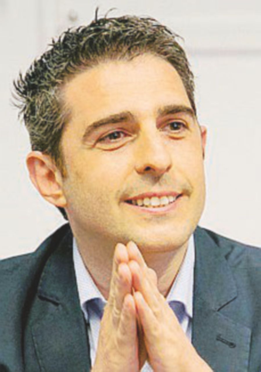 Parma, sfascio totale: i Cinque Stelle divisi in tre liste Parma, sfascio totale: i Cinque Stelle divisi in tre liste