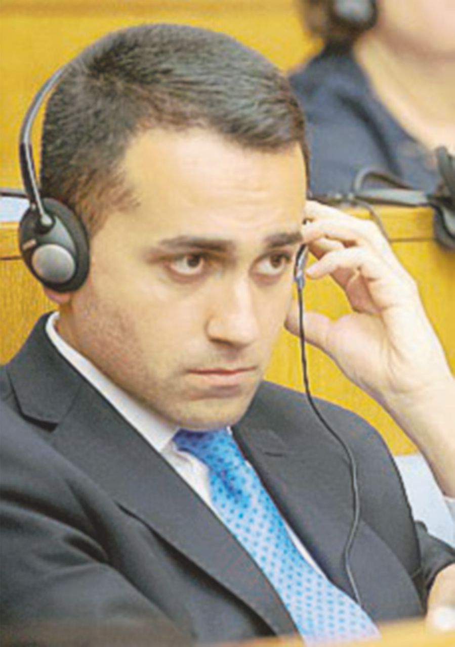 Di Maio in tv: “Puntiamo al 40%, i sondaggi sbagliano” Di Maio in tv: “Puntiamo al 40%, i sondaggi sbagliano”