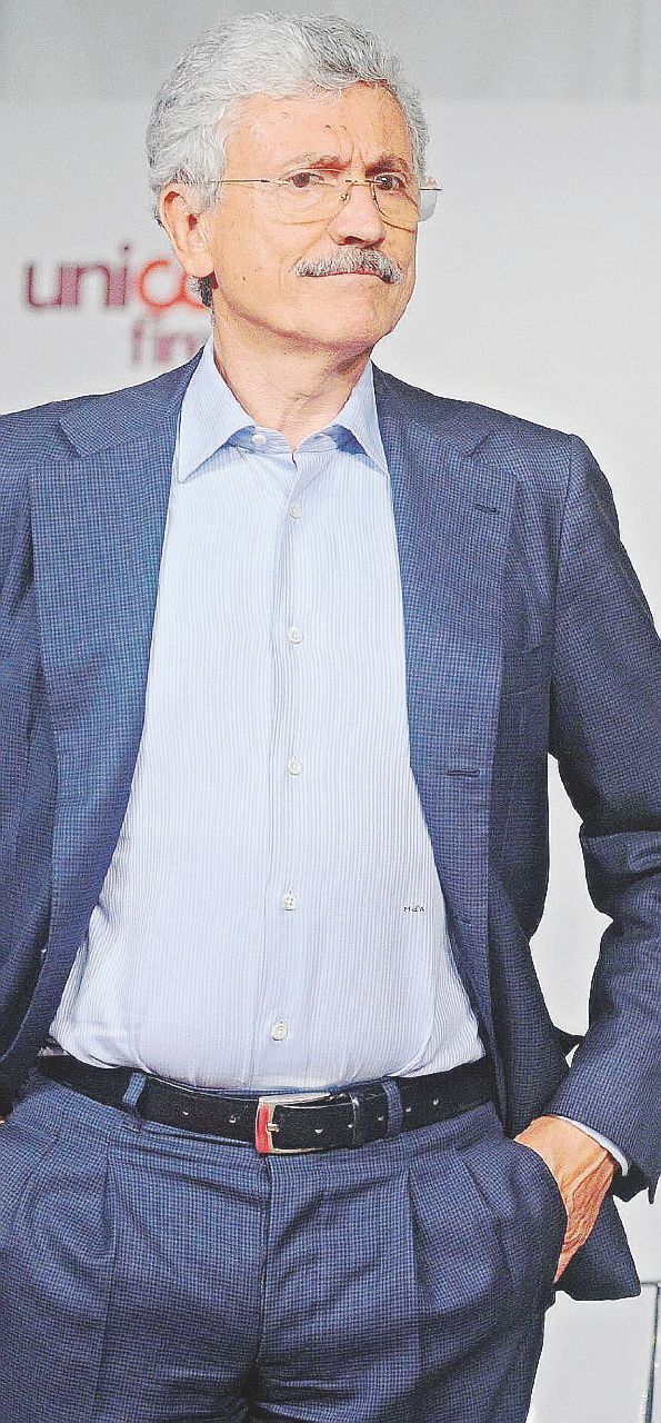 Massimo D’Alema e Matteo Renzi - Ansa Eni, il complotto e il mistero delle voci su Renzi&Mossad