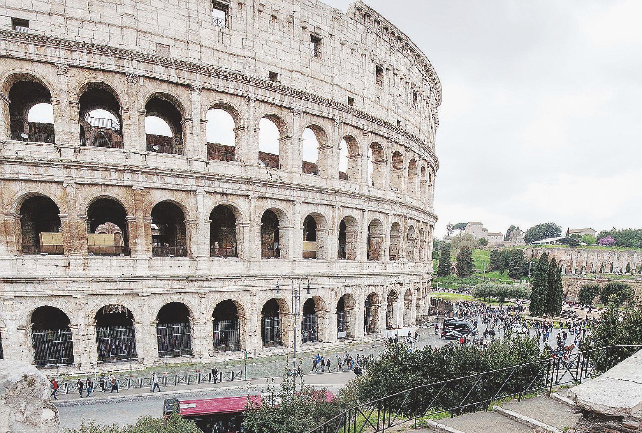 Copertina di Colosseo, il maxi-restauro all’azienda che paga mazzette