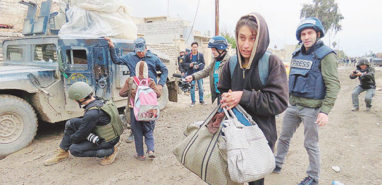 Mosul, civili in fuga fra fuoco incrociato Mosul, civili in fuga fra fuoco incrociato