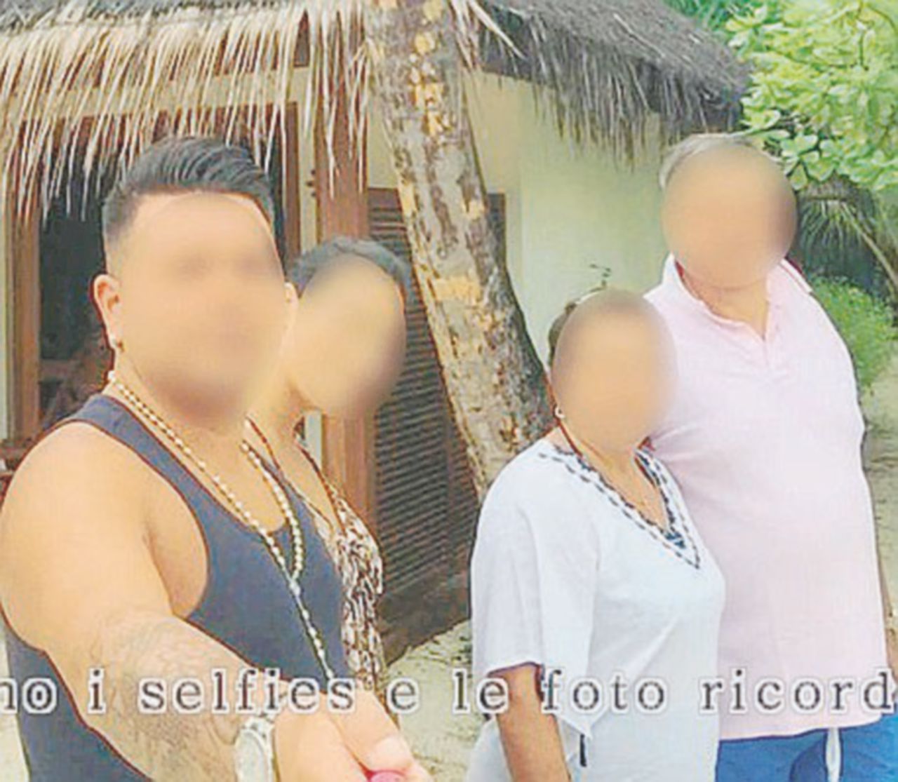 Selfie - La banda in vacanza - Ansa Furti in casa, poi le Maldive: “Abbiamo fatto 4.000 euro. Sai chi li prende? Solo i politici”
