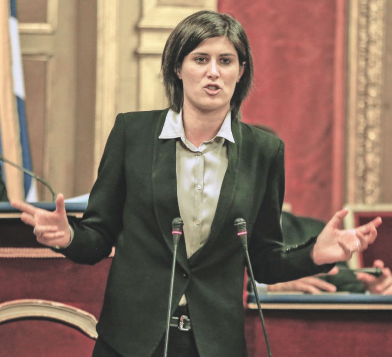 La sindaca 5 Stelle che piace alla gente che piace La sindaca 5 Stelle che piace alla gente che piace