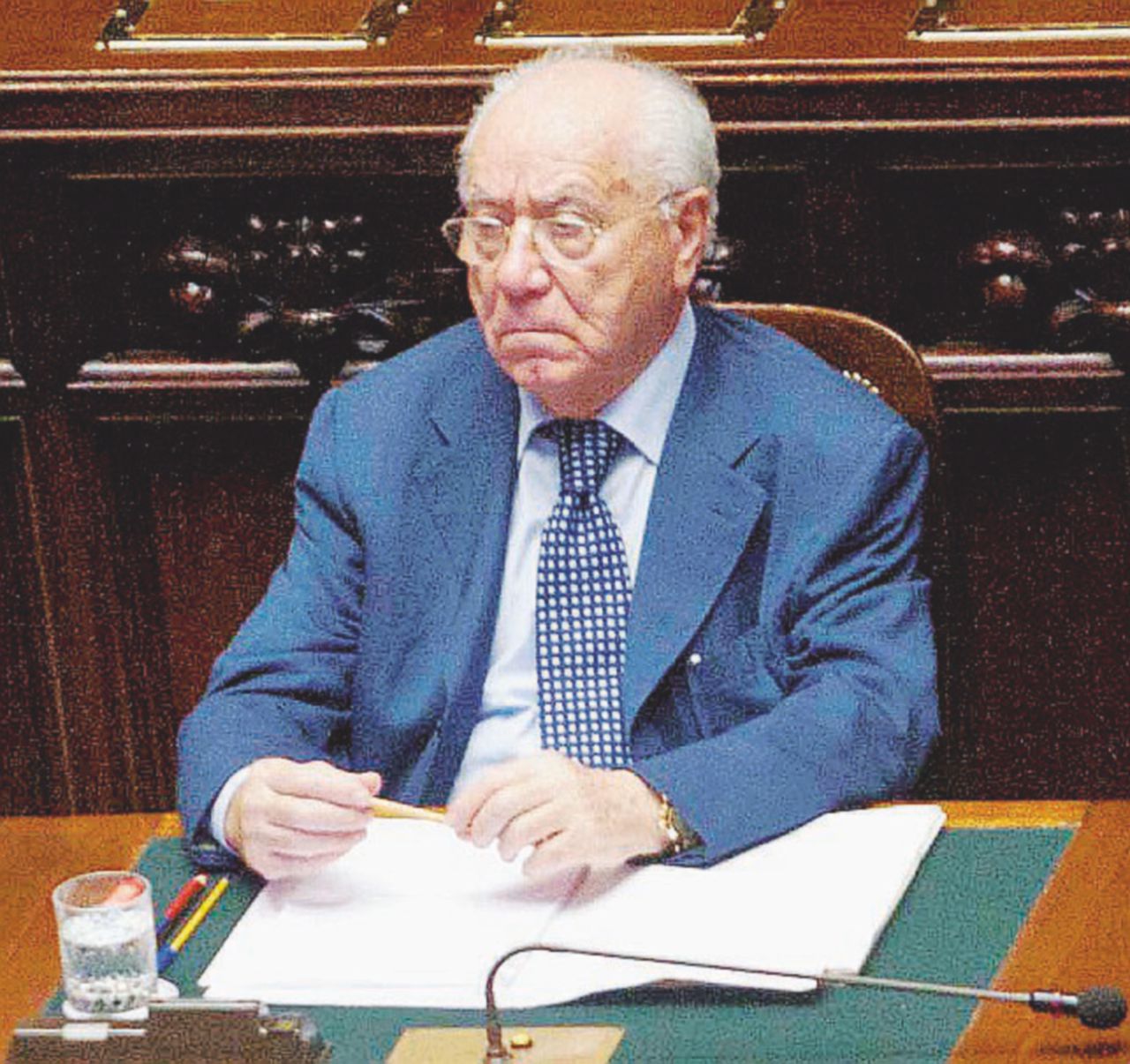 Francesco Colucci, 85 primavere, punta una nuova poltrona - LaPresse Colucci il Rieccolo punta all’ennesima poltrona