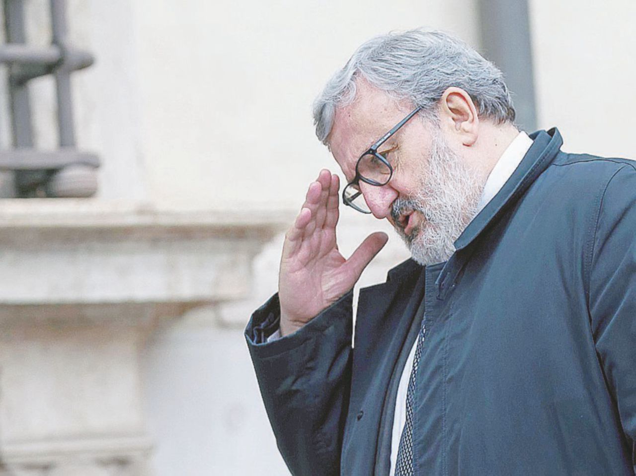 Il governatore della Puglia, Michele Emiliano - Ansa Emiliano in Procura: “Sì l’amico di Tiziano è venuto a cercarmi”