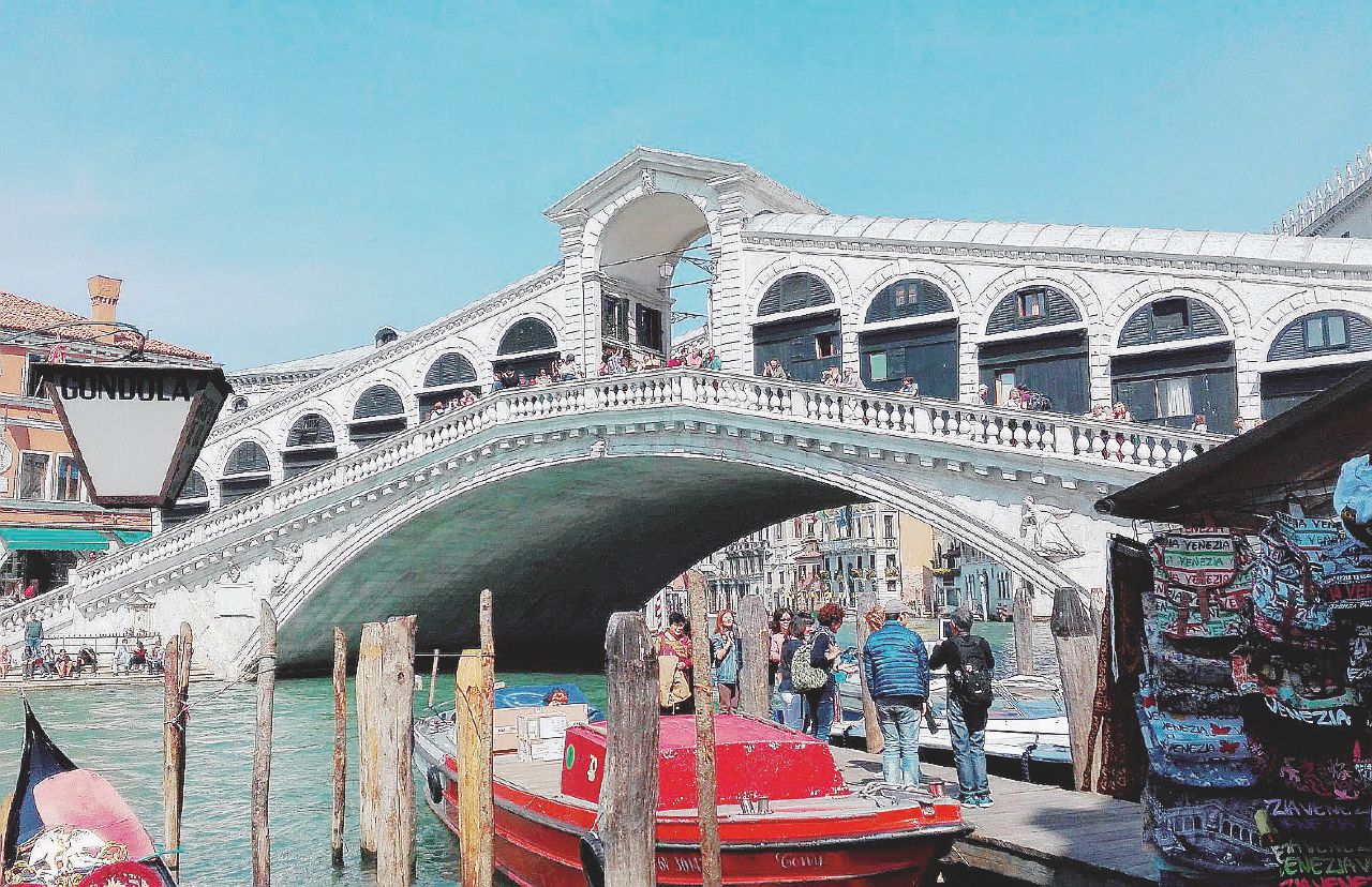 Il ponte di Rialto - Ansa “Metti una bomba a Rialto e guadagni subito il Paradiso”