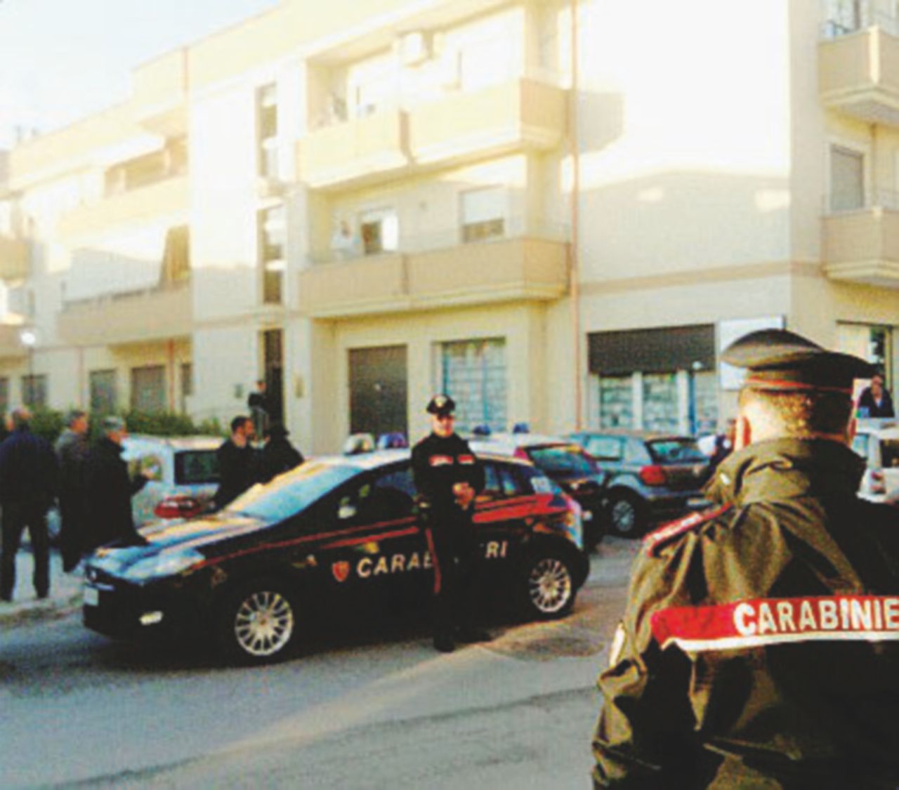 Il luogo del crimine - Ansa Una discussione con il cliente, poi l’avvocato lo crivella di colpi e fa chiamare i carabinieri