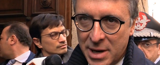 Copertina di Corruzione, Cantone (Anac): “Regole per lobby e fondazioni politiche? Insufficienti, servono trasparenza e una legge seria”