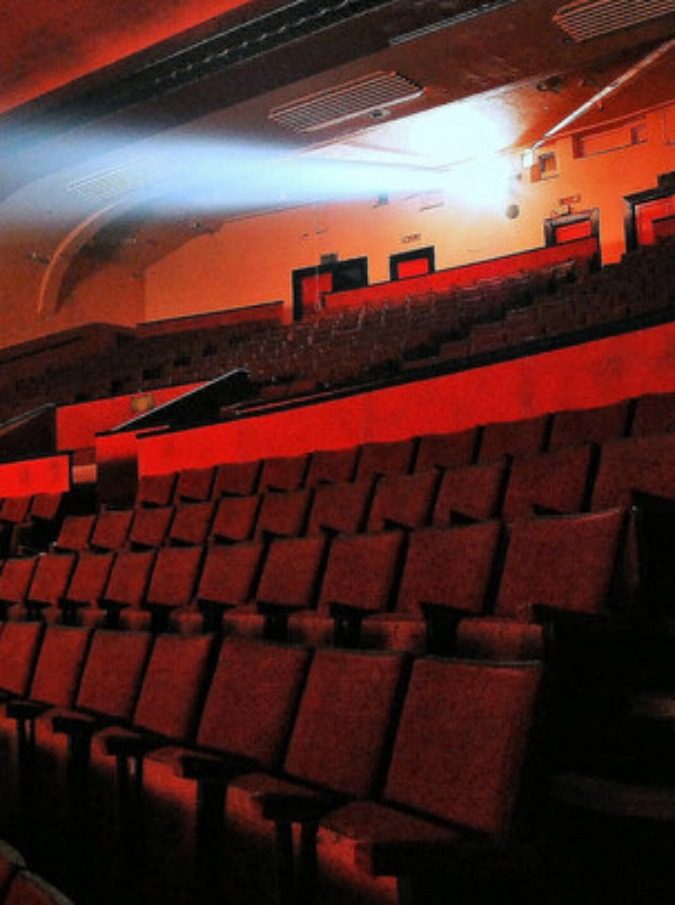 Prolungato Cinema2Day per tre mesi. L’ira di Teodora Film: “Scempio italiano, cinema bene svenduto”. E gli esercenti che non aderiscono più ai film da 2 euro: “Non crea nuovo pubblico. Svalutato il nostro lavoro”