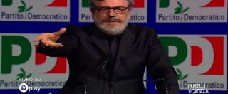 Copertina di Pd, Crozza-Emiliano contro Renzi: “Io creo panico, sono la scheggia impazzita della politica italiana”