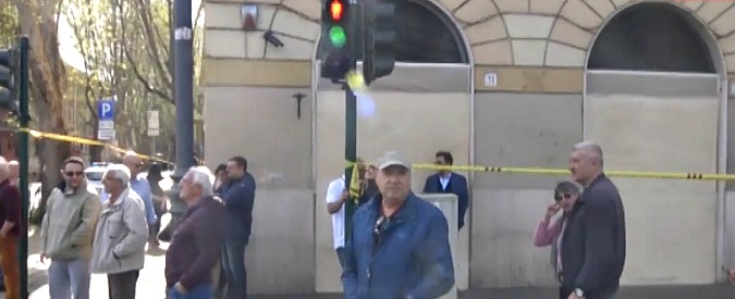 Copertina di Cortei Roma, ecco come la Deutsche Bank si prepara ad accogliere i manifestanti di Eurostop