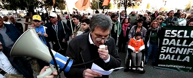 Copertina di Disabili in corteo contro i tagli al welfare: “Politica litiga mentre i nostri figli non possono andare a scuola”