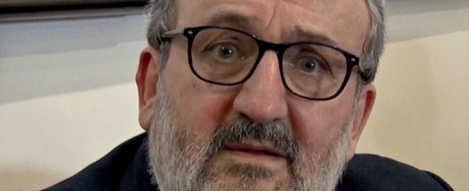 Copertina di Primarie Pd, Emiliano apre ad accordi: “Con Renzi? Se nessuno arriva al 50% non ho preclusioni, ma non verrò meno ai miei principi”