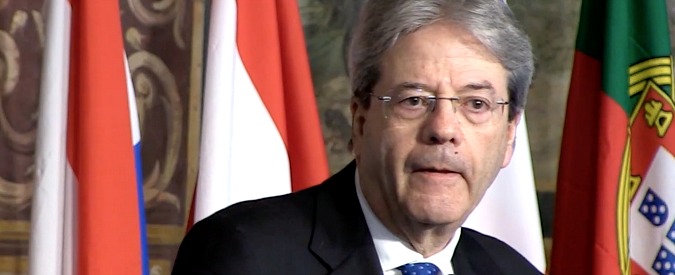 Copertina di Trattati Roma, e nel 60° anniversario Gentiloni riesce a sbagliare la storica data della firma