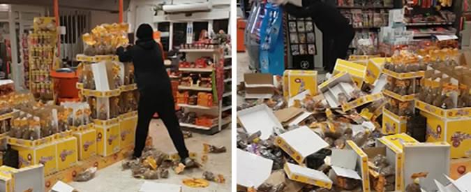 Copertina di Il Grinch? Lavora anche a Pasqua. Ecco come reagisce davanti alle uova di cioccolato