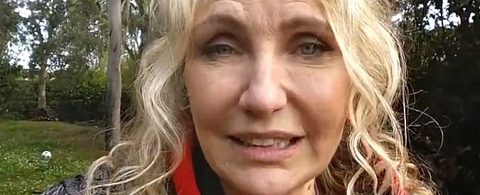 Copertina di Video appello di Licia Colò per i cani di Palermo: “Venduti, forse per la vivisezione. Sindaco Orlando ci dica dove andranno”.