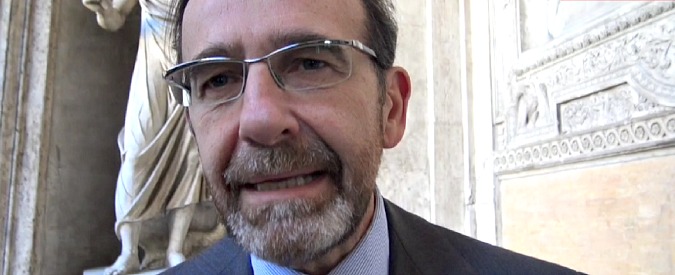 Copertina di Lobby, Riparte il futuro: “Proposta di legge dimenticata in Senato. Manca la volontà del governo”