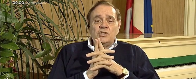 Copertina di Come ti batto il Movimento 5 stelle alle prossime elezioni. I consigli di Mastella a Renzi: “Io ho fatto così”