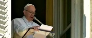 Copertina di Angelus, Papa Francesco saluta e ringrazia i milanesi in dialetto: “A Milan si riceve col coeur in man”