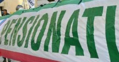 Copertina di Pensioni, da gennaio per le minime aumenti di 3,1 euro al mese. E c’è il paradosso del “premio” a chi ha meno contributi