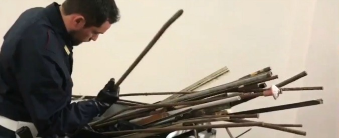 Copertina di Trattati Roma, intensificati i controlli per manifestazione Eurostop. Sequestrati bastoni e spranghe