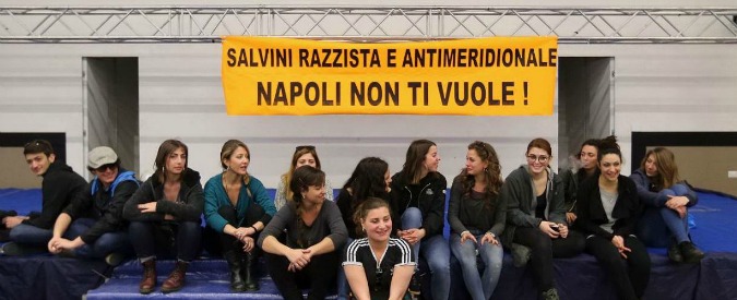 Napoli, sala negata per la convention di Salvini. Lui: “Io vengo lo stesso”. Prefettura impone la manifestazione