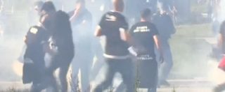 Copertina di Lione-Besiktas, gli scontri prima della partita: rinviata di 45 minuti