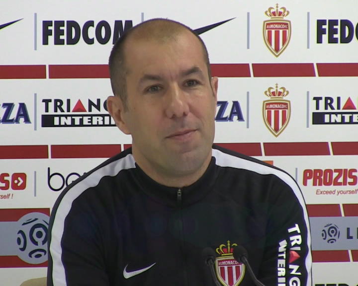 Copertina di Champions League, il tecnico del Monaco Jardim infastidito dai giornalisti: “Fate finta di non capire…”