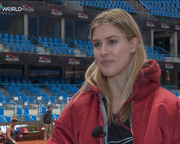 Copertina di Tennis, Bouchard contro la Sharapova: “E’ un’imbrogliona. Non è giusto che sia tornata”