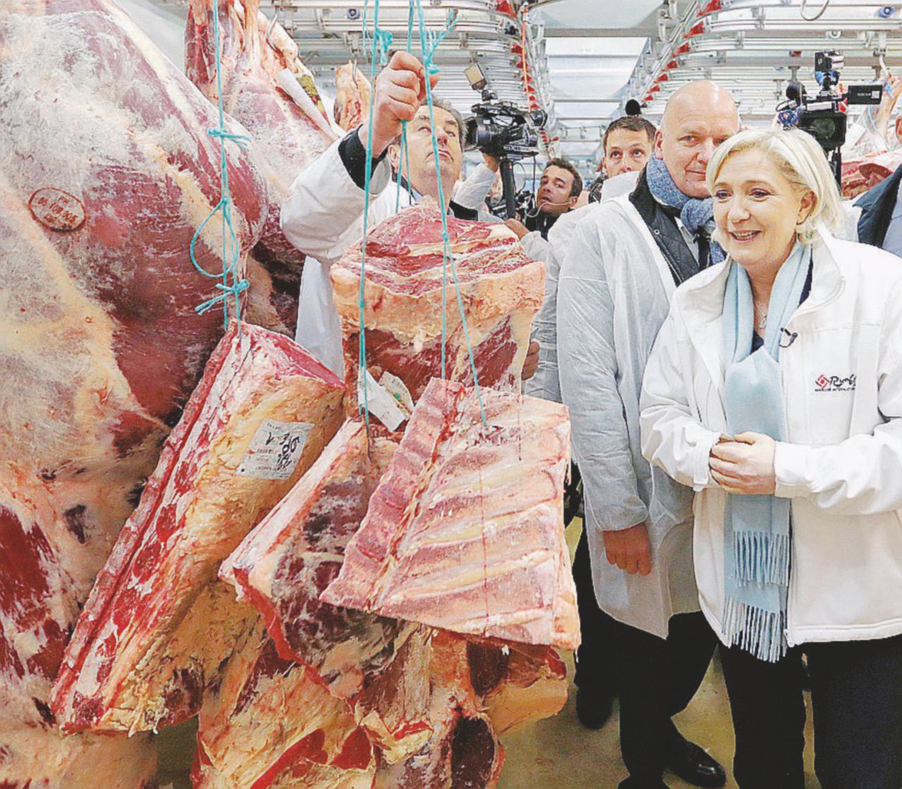 Hollande fa il gufo a Macron: “Attento, Le Pen non è finita” Hollande fa il gufo a Macron: “Attento, Le Pen non è finita”