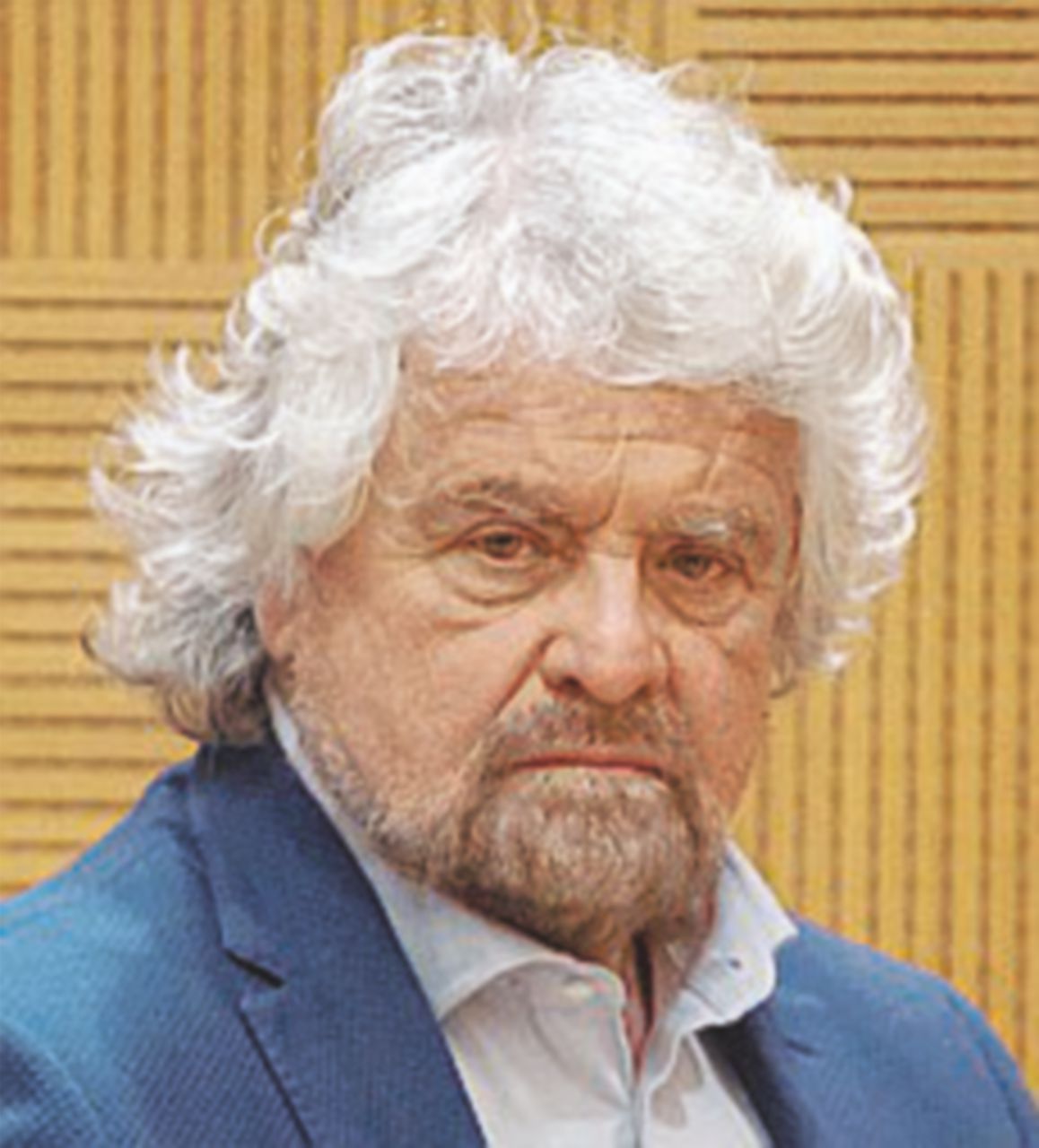 Copertina di La Ong lo accusa, Grillo risponde: “Il sistema è marcio, ma ora il problema è il mio blog?”