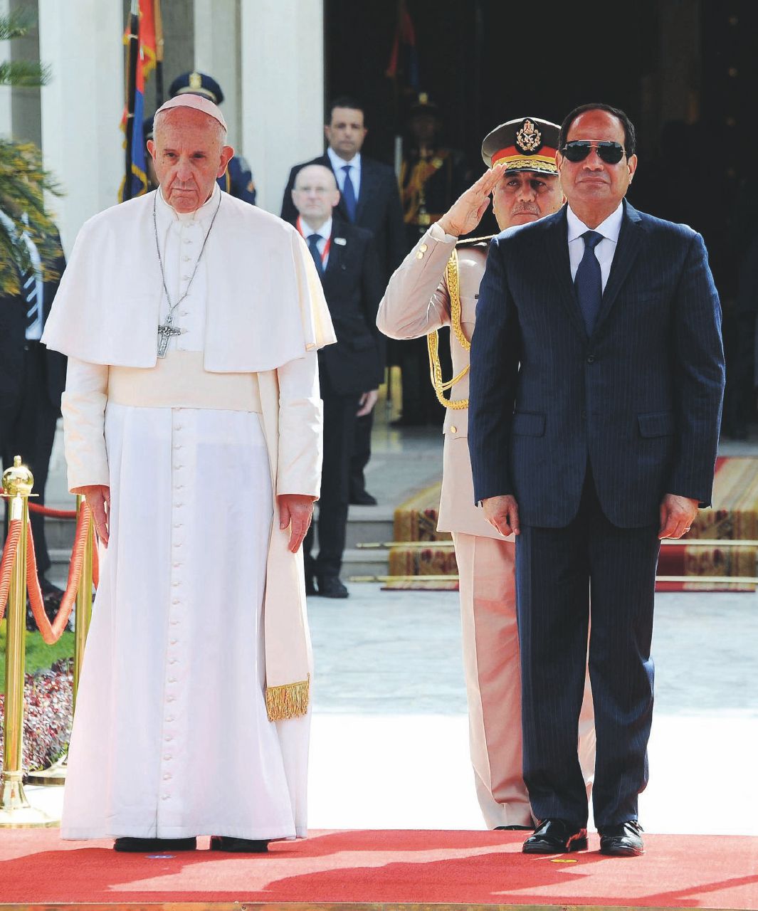 Facce scure - Papa Francesco accolto dal presidente Al-Sisi al Cairo - Ansa Messaggio ad Al-Sisi: “La Storia punisce chi pratica ingiustizie”