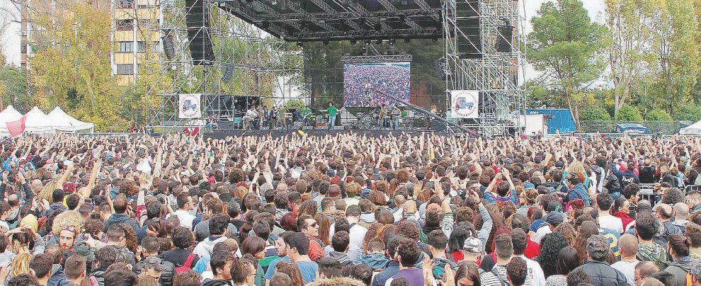 Non solo musica - Il palco del Primo maggio a Taranto L’Italia in musica, Taranto quest’anno suona il silenzio