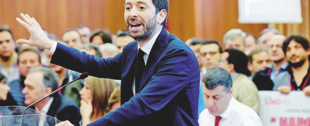 Articolo 1 - Roberto Speranza parla all’assemblea fondativa del Movimento - Ansa Le “truppe bersaniane” alle primarie? Difficile, a Torino le prime espulsioni