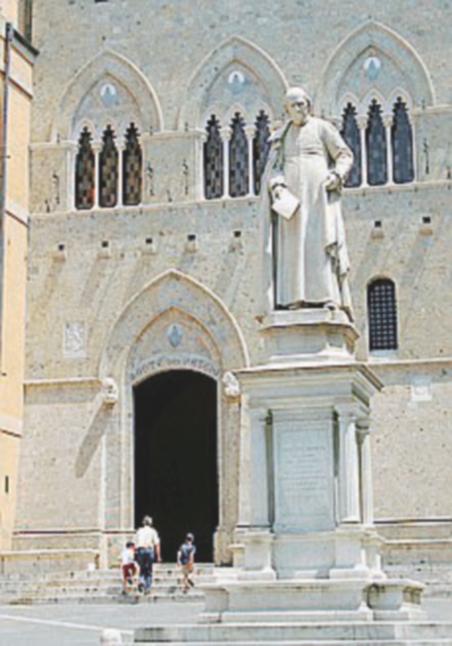 Oltre 2.500 parti civili ammesse, ma non Montepaschi Oltre 2.500 parti civili ammesse, ma non Montepaschi