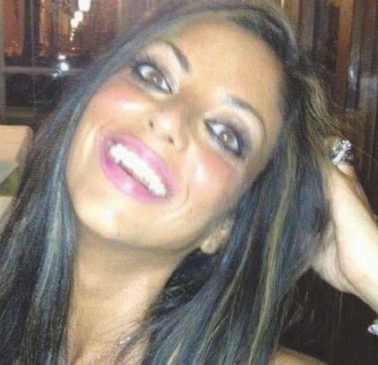 Tiziana Cantone aveva 33 anni “Indagate Facebook per il suicidio di Tiziana”